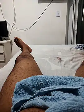 lucasquirao1234 online show from October 16, 2025, 11:00 am