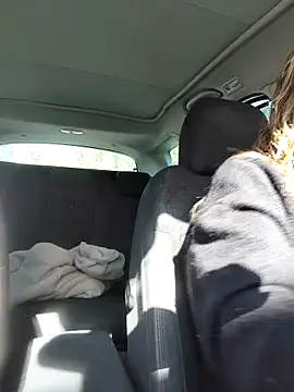 sansan2411 online show from March 17, 2026, 11:57 am