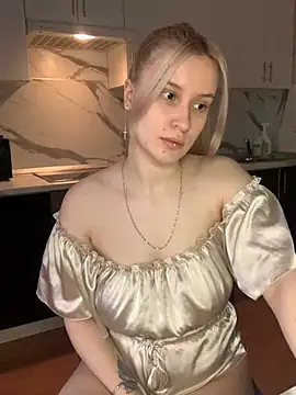 Sweet white chocolate online show from March 11, 2025, 5:38 am