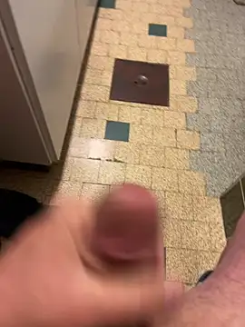 mikiss789 online show from April 15, 2026, 4:08 am