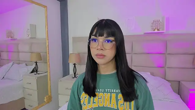 RoseCassie online show from February 9, 2025, 12:52 pm