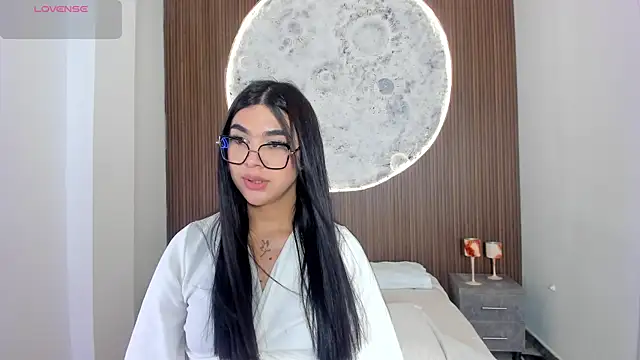 RoseCassie online show from April 18, 2026, 7:07 pm