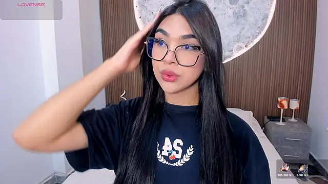 RoseCassie online show from April 22, 2026, 1:45 pm