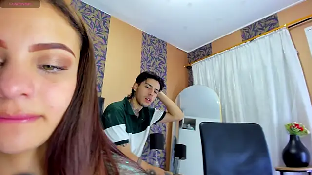 hinata itachi online show from October 9, 2025, 10:30 pm