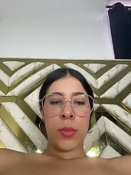 Snapshot of evaFiore chatting on July 15, 2026, 7:41 pm evaFiore online show from July 15, 2026, 7:41 pm