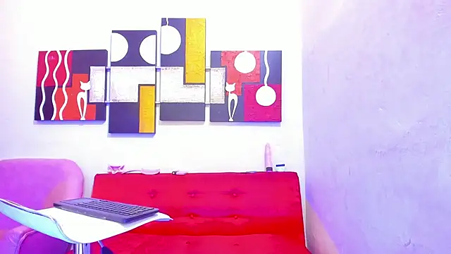 Mariana 16  online show from February 27, 2025, 8:09 pm