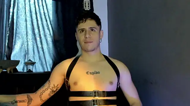 Snapshot of Antonello_Vannucci chatting on November 6, 2025, 3:35 pm Antonello Vannucci online show from November 6, 2025, 3:35 pm