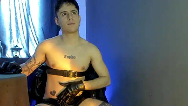 Snapshot of Antonello_Vannucci chatting on November 12, 2025, 4:18 pm Antonello Vannucci online show from November 12, 2025, 4:18 pm