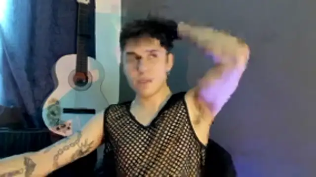 Snapshot of Antonello_Vannucci chatting on November 20, 2025, 2:50 pm Antonello Vannucci online show from November 20, 2025, 2:50 pm