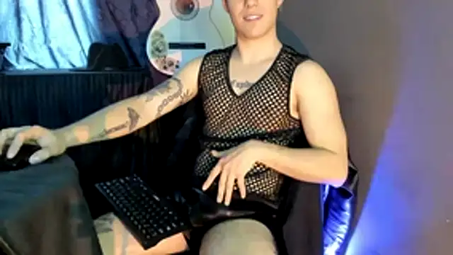 Snapshot of Antonello_Vannucci chatting on November 27, 2025, 3:03 pm Antonello Vannucci online show from November 27, 2025, 3:03 pm