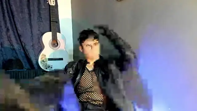 Snapshot of Antonello_Vannucci chatting on December 2, 2025, 7:47 am Antonello Vannucci online show from December 2, 2025, 7:47 am