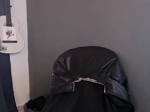 Snapshot of Antonello_Vannucci chatting on January 14, 2026, 4:45 pm Antonello Vannucci online show from January 14, 2026, 4:45 pm