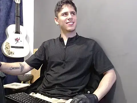 Snapshot of Antonello_Vannucci chatting on February 7, 2026, 10:57 pm Antonello Vannucci online show from February 7, 2026, 10:57 pm