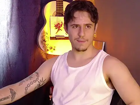 Snapshot of Antonello_Vannucci chatting on March 11, 2026, 5:08 pm Antonello Vannucci online show from March 11, 2026, 5:08 pm