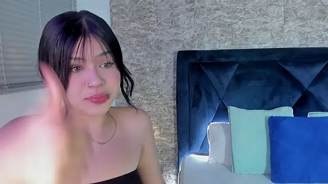 Lily Woodz online show from November 9, 2025, 2:59 pm