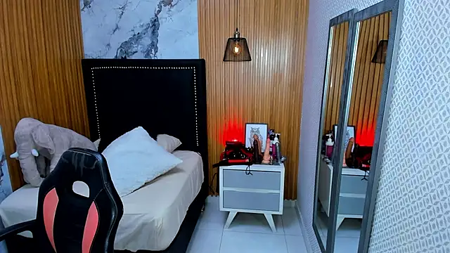 ARYAMORGAN1 online show from July 18, 2026, 3:11 am