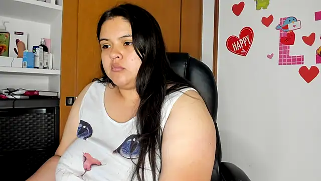 Snapshot of lizzie_c chatting on February 19, 2025, 8:20 pm lizzie c online show from February 19, 2025, 8:20 pm