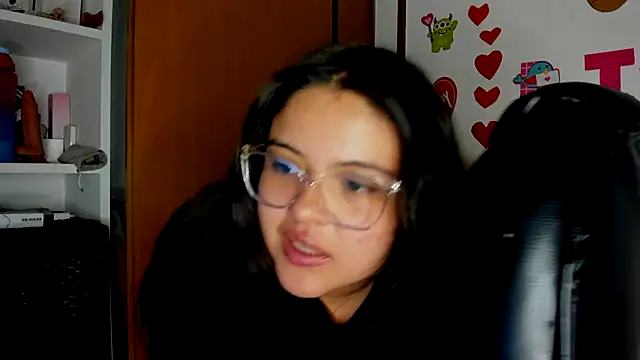 Snapshot of lizzie_c chatting on March 9, 2025, 8:51 am lizzie c online show from March 9, 2025, 8:51 am