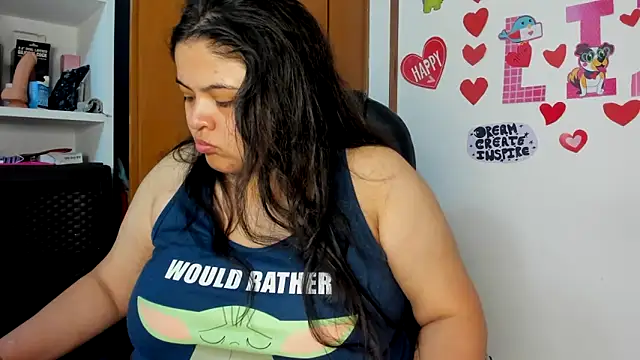 Snapshot of lizzie_c chatting on March 21, 2025, 10:06 pm lizzie c online show from March 21, 2025, 10:06 pm