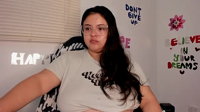 Snapshot of lizzie_c chatting on November 26, 2025, 7:20 am lizzie c online show from November 26, 2025, 7:20 am