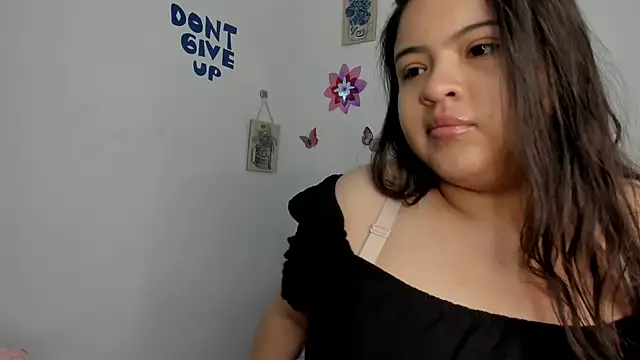 Snapshot of lizzie_c chatting on July 17, 2026, 3:02 am lizzie c online show from July 17, 2026, 3:02 am