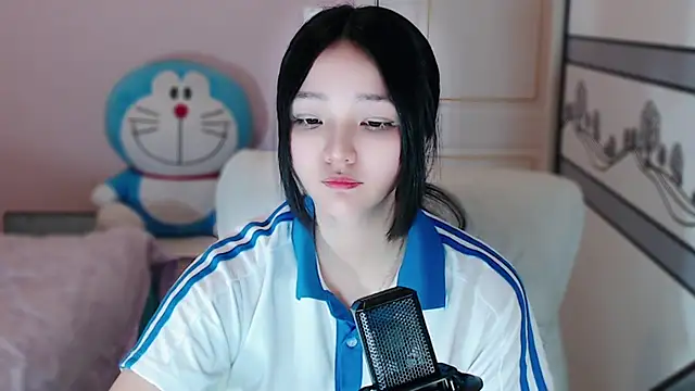 xiao-xiao-D online show from February 26, 2025, 2:03 pm