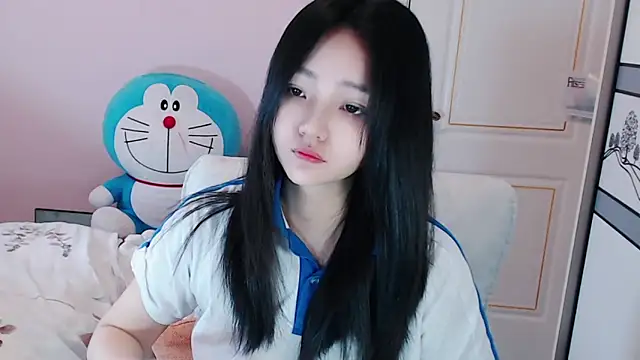 xiao-xiao-D online show from March 5, 2025, 5:18 am