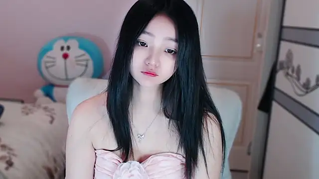 xiao-xiao-D online show from March 17, 2025, 5:01 am