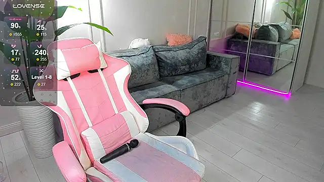 mari nettt online show from February 5, 2025, 5:31 pm