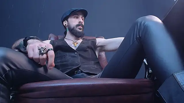 AxelColton online show from February 6, 2025, 6:18 am