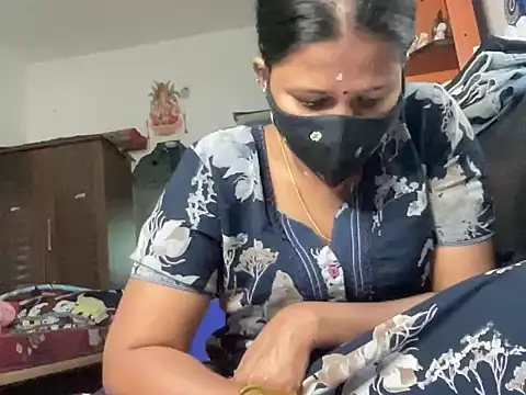 Snapshot of Tamil_Sanjana_ chatting on November 28, 2025, 10:40 am Tamil Sanjana online show from November 28, 2025, 10:40 am