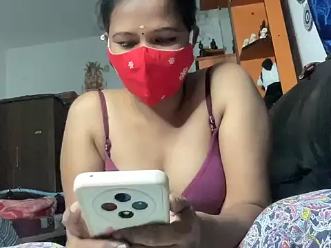 Snapshot of Tamil_Sanjana_ chatting on December 19, 2025, 4:58 pm Tamil Sanjana online show from December 19, 2025, 4:58 pm