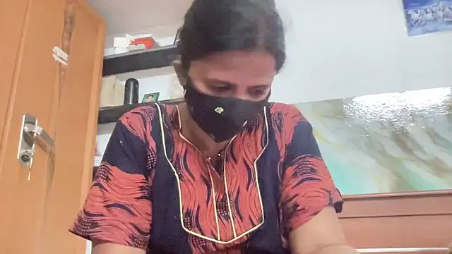 Snapshot of Tamil_Sanjana_ chatting on February 8, 2026, 4:49 am Tamil Sanjana online show from February 8, 2026, 4:49 am