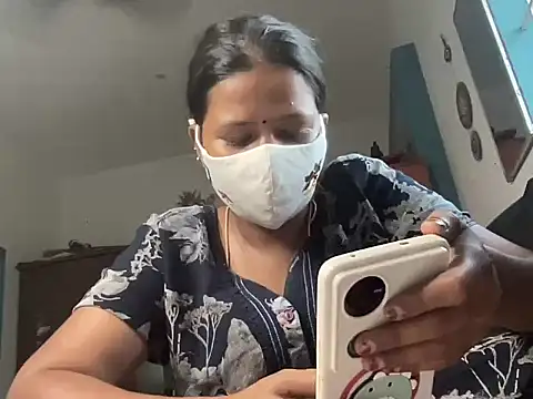 Snapshot of Tamil_Sanjana_ chatting on April 5, 2026, 2:31 am Tamil Sanjana online show from April 5, 2026, 2:31 am