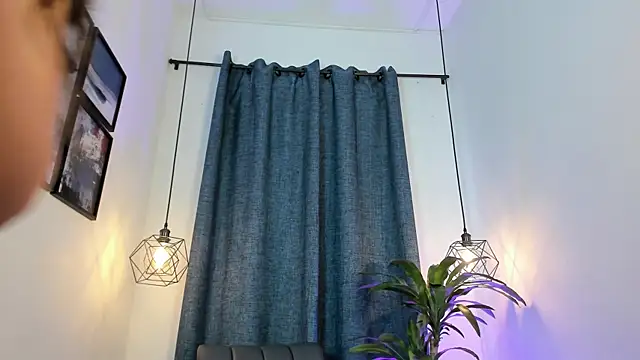 ashly  ms online show from February 7, 2025, 12:28 pm