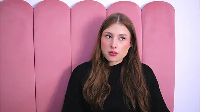 Daisha Riley online show from January 18, 2025, 12:47 pm