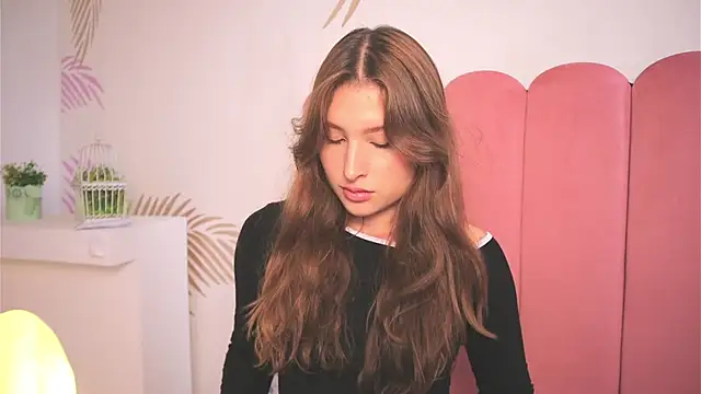 Daisha Riley online show from March 6, 2025, 4:07 pm