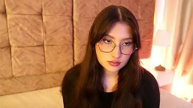 Daisha Riley online show from April 8, 2026, 12:38 pm