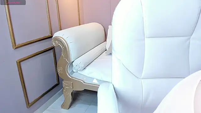 PerlaPreciosa online show from March 11, 2025, 3:48 am