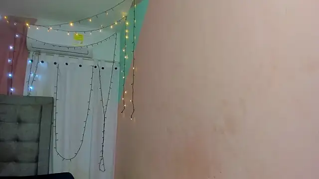 dani-lue online show from January 26, 2025, 12:11 pm