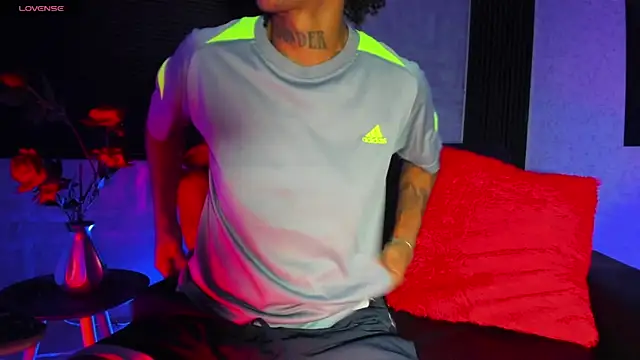 JhonyMiller  online show from September 29, 2025, 8:02 pm