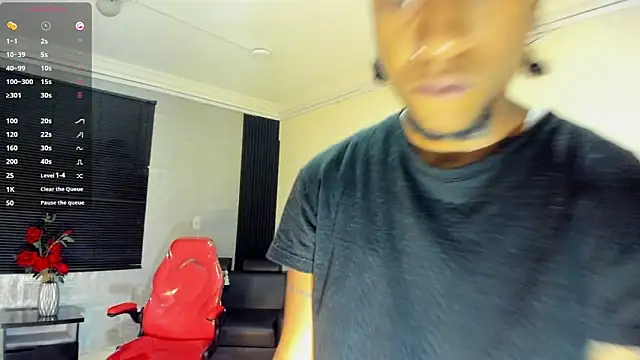 JhonyMiller  online show from May 12, 2026, 8:28 pm