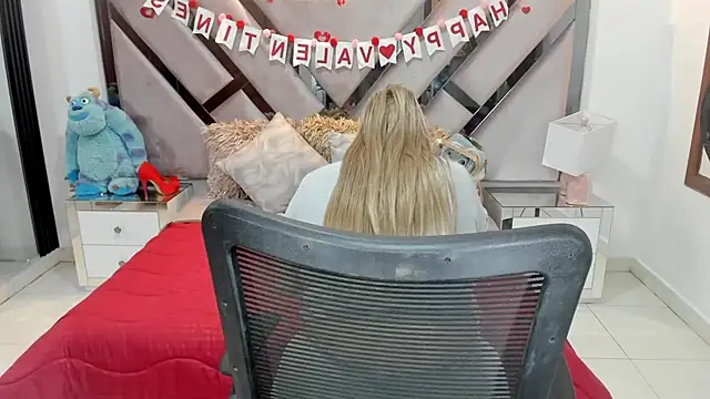 natalia5560 online show from October 1, 2025, 12:55 pm