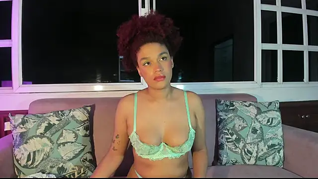 Snapshot of loladupont chatting on September 22, 2025, 2:57 am loladupont online show from September 22, 2025, 2:57 am