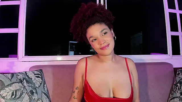 Snapshot of loladupont chatting on September 29, 2025, 3:11 am loladupont online show from September 29, 2025, 3:11 am