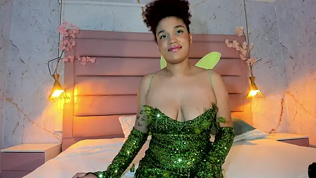 Snapshot of loladupont chatting on October 12, 2025, 3:05 am loladupont online show from October 12, 2025, 3:05 am