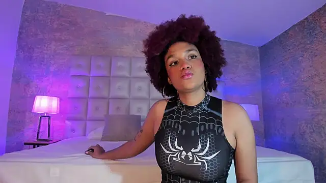 Snapshot of loladupont chatting on November 17, 2025, 3:01 am loladupont online show from November 17, 2025, 3:01 am