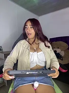 michell boobs  online show from March 10, 2025, 1:32 pm