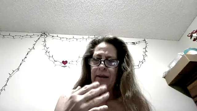 Keywest Kate online show from April 4, 2026, 12:02 pm