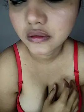 Riya Stream01 online show from February 14, 2025, 5:14 pm